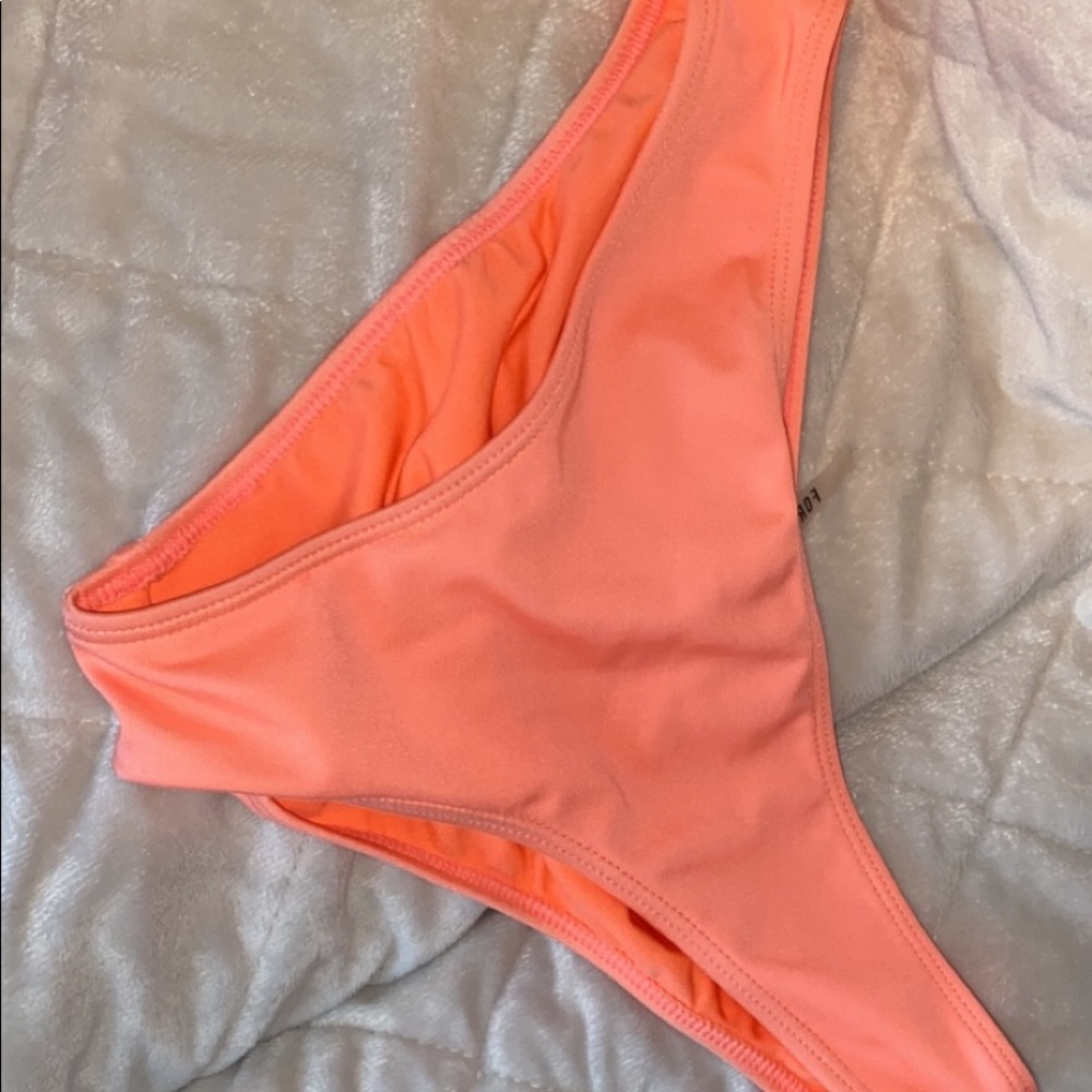 Coral bikini bottom